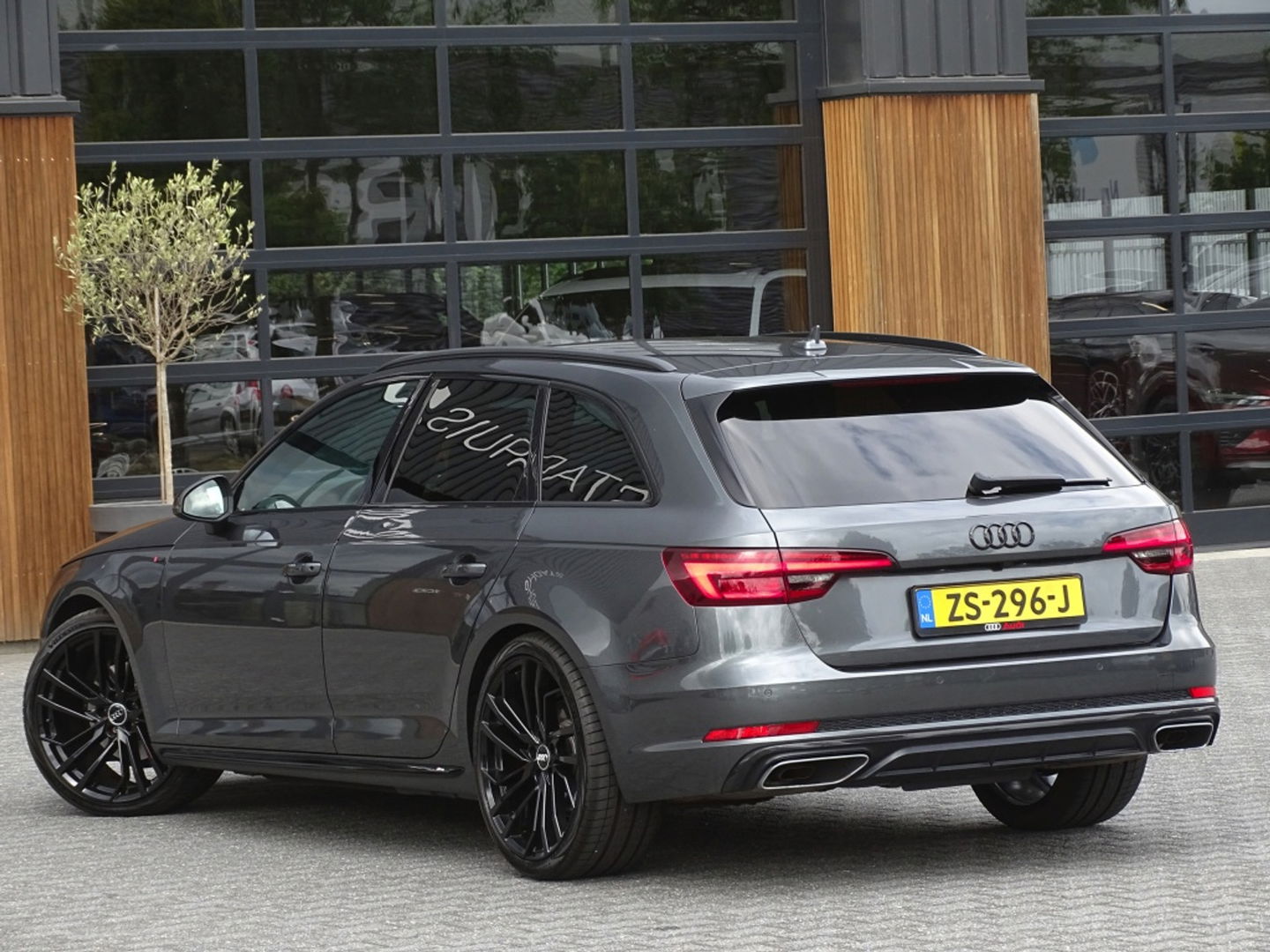 Audi A4 Avant 40 TFSI 191PK / S-line / LED / S Edit. / LED *NAP*