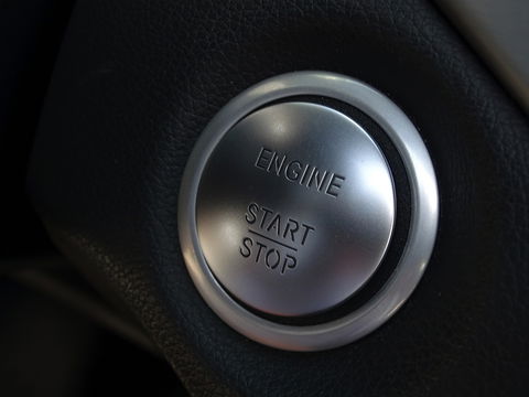 Mercedes-Benz CLA-Klasse 180 automaat / AMG pakket / panorama / *NAP*