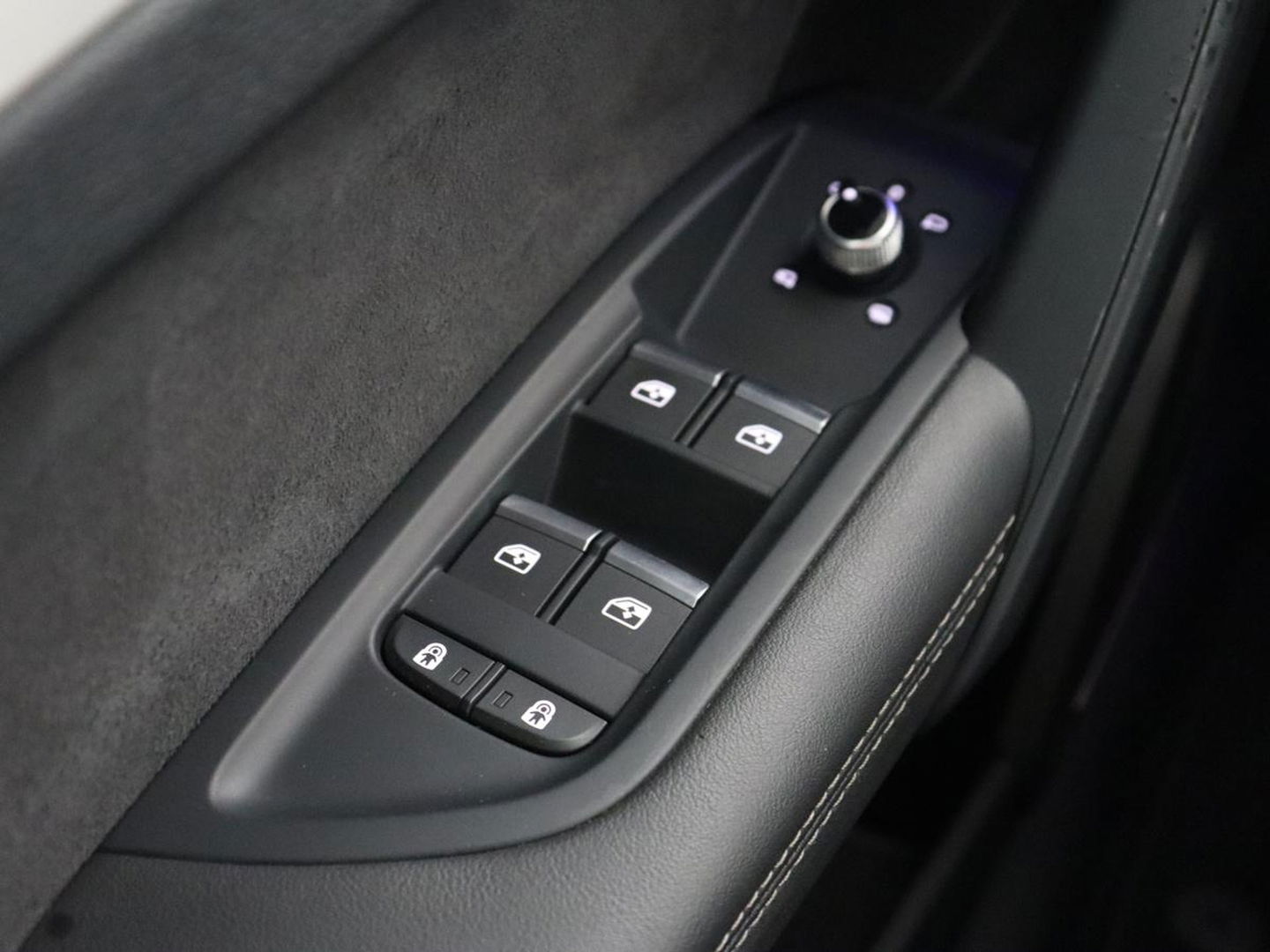 Audi Q5 55 TFSIe S edition | Panoramadak | Bang & Olufsen | Stoelverwarming | Adaptive cruise | Luchtvering | Matrix LED | 21'' | Carplay | Half leder | Navigatie | Camera | PHEV | Plug In