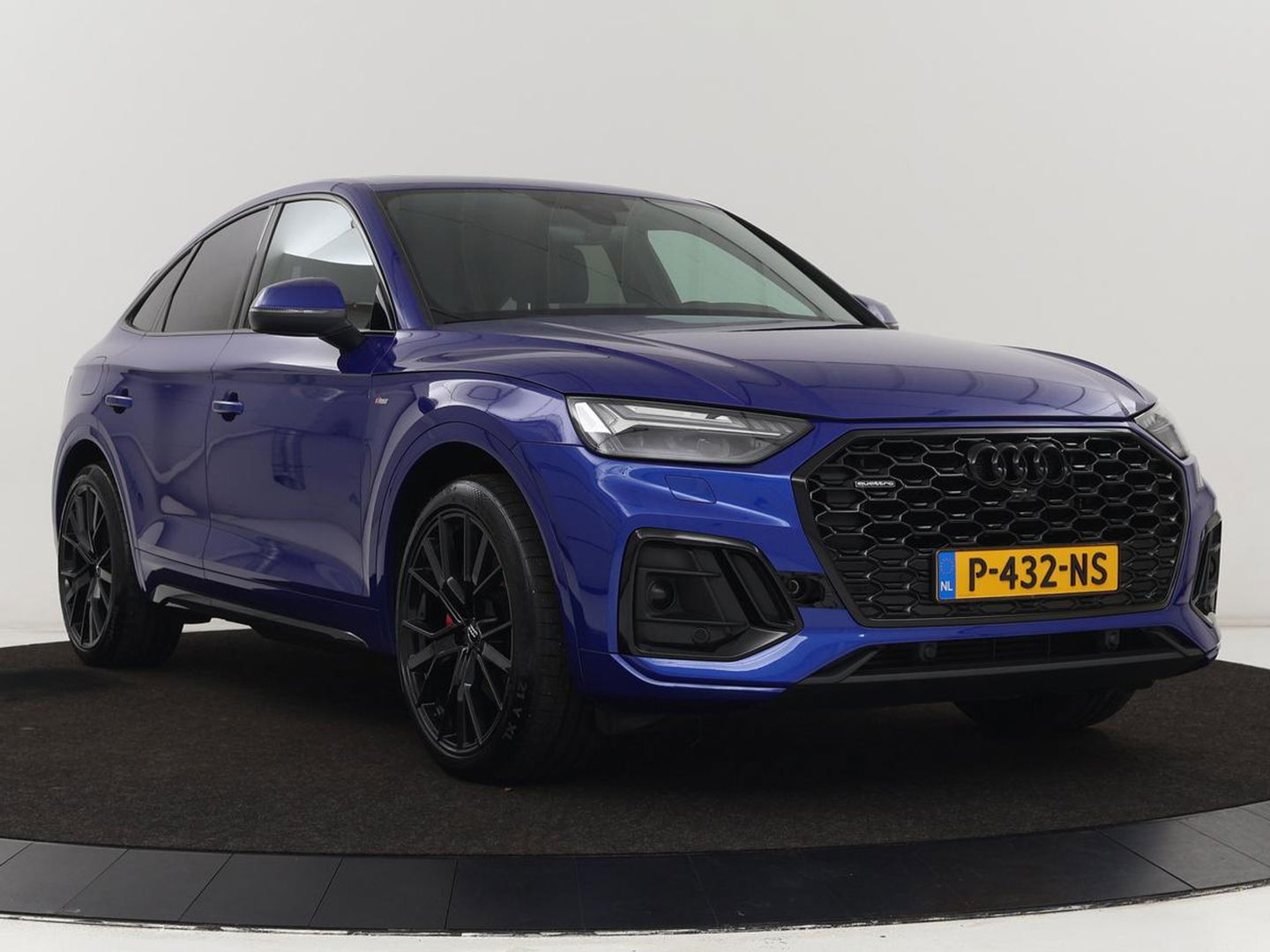 Audi Q5 55 TFSIe S edition | Panoramadak | Bang & Olufsen | Stoelverwarming | Adaptive cruise | Luchtvering | Matrix LED | 21'' | Carplay | Half leder | Navigatie | Camera | PHEV | Plug In