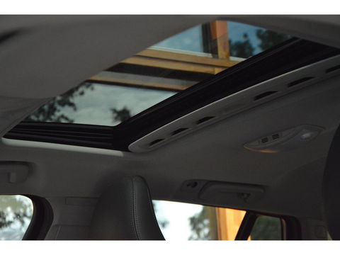 Volvo V60 T4 Summum | Panoramadak | Stoelverwarming | Trekhaak 1600KG | Cruise | Bluetooth |