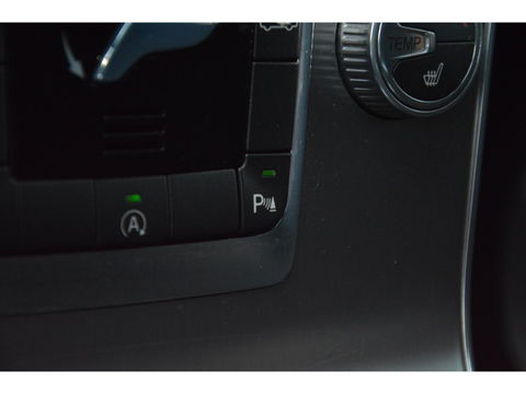 Volvo V60 T4 Summum | Panoramadak | Stoelverwarming | Trekhaak 1600KG | Cruise | Bluetooth |