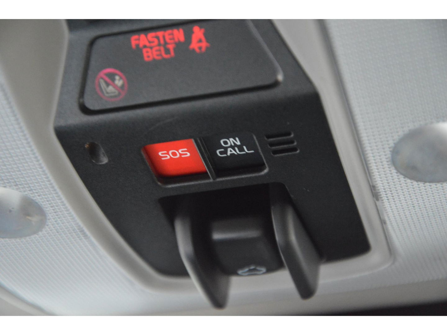 Volvo V60 T4 Summum | Panoramadak | Stoelverwarming | Trekhaak 1600KG | Cruise | Bluetooth |