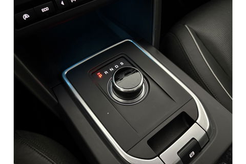 Land Rover Discovery 2.0 TD4 HSE 180PK Pano LED Memory Meridian Audio Sfeer Camera Clima Cruise Trekhaak Navi Leder PDC 19"LMV