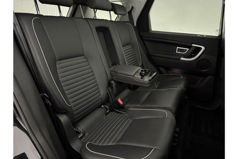 Land Rover Discovery 2.0 TD4 HSE 180PK Pano LED Memory Meridian Audio Sfeer Camera Clima Cruise Trekhaak Navi Leder PDC 19"LMV