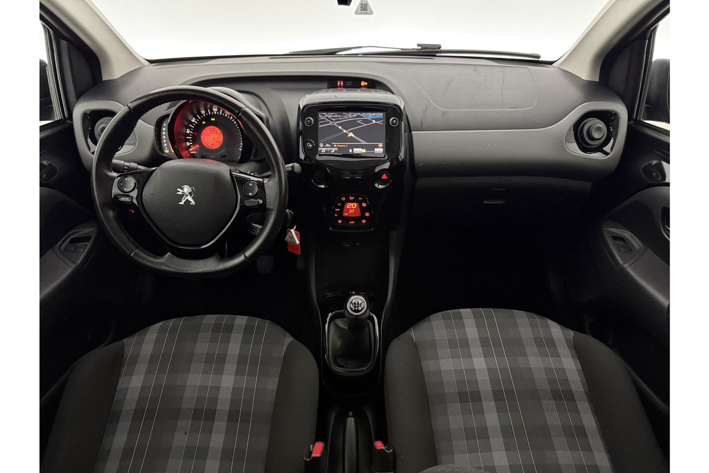 Peugeot 108 1.0 e-VTi Blue Executive LED Airco Camera Cruise Navigatie 15"LMV