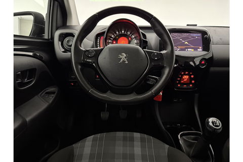 Peugeot 108 1.0 e-VTi Blue Executive LED Airco Camera Cruise Navigatie 15"LMV