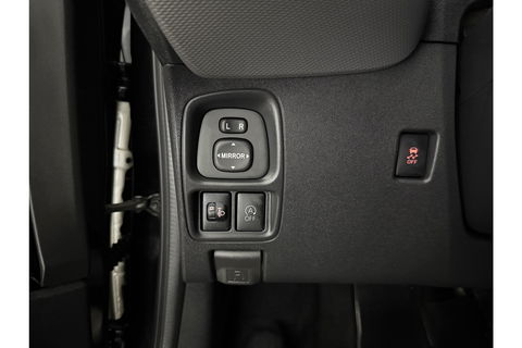 Peugeot 108 1.0 e-VTi Blue Executive LED Airco Camera Cruise Navigatie 15"LMV