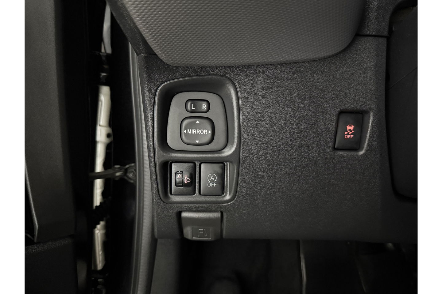 Peugeot 108 1.0 e-VTi Blue Executive LED Airco Camera Cruise Navigatie 15"LMV
