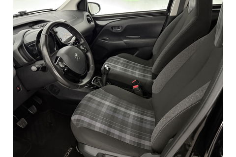 Peugeot 108 1.0 e-VTi Blue Executive LED Airco Camera Cruise Navigatie 15"LMV