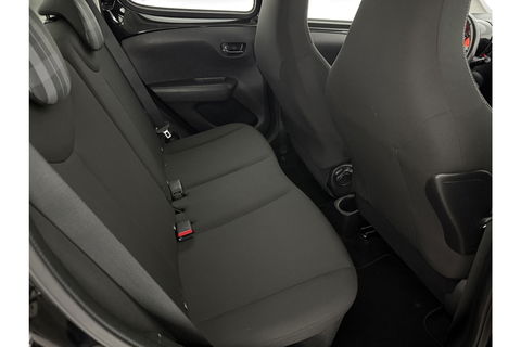 Peugeot 108 1.0 e-VTi Blue Executive LED Airco Camera Cruise Navigatie 15"LMV