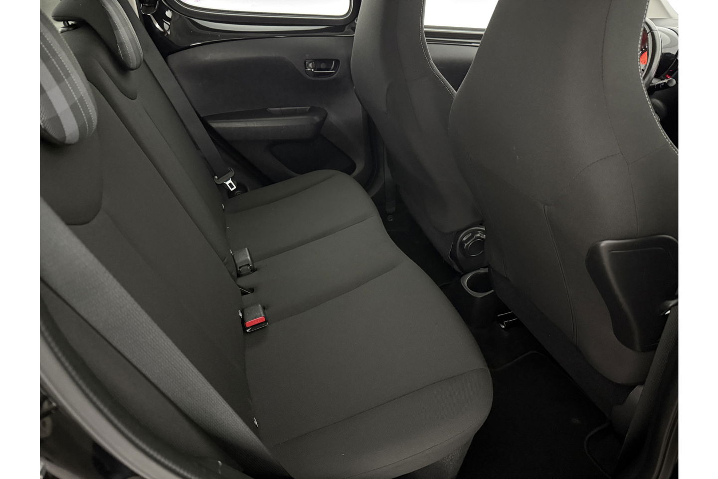 Peugeot 108 1.0 e-VTi Blue Executive LED Airco Camera Cruise Navigatie 15"LMV