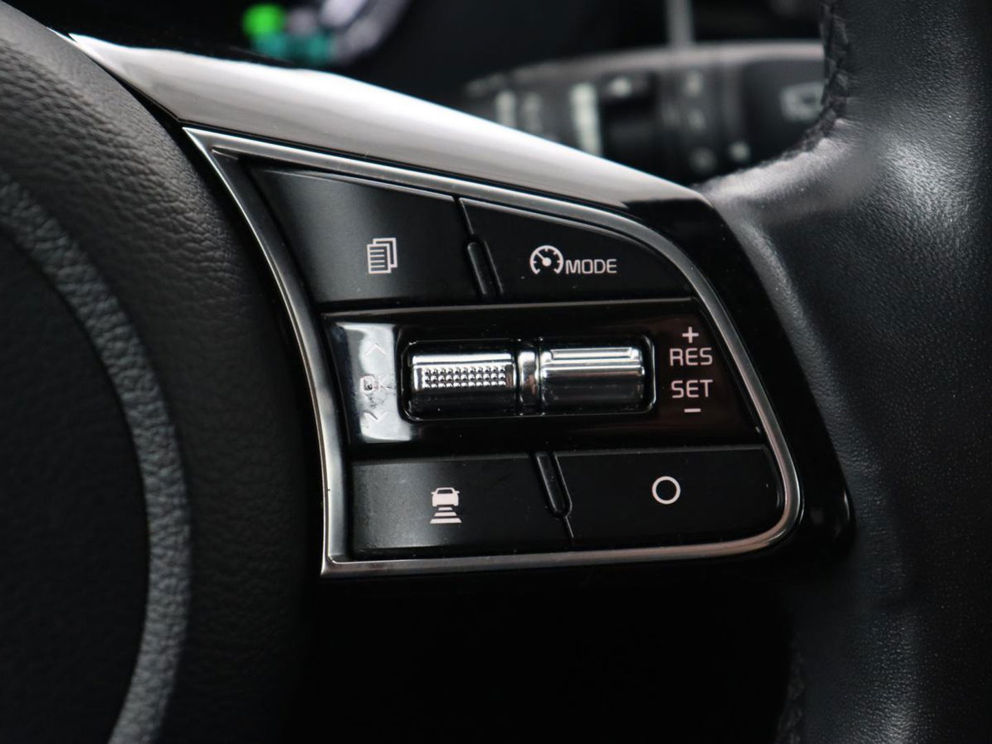 Kia Xceed 1.6 GDI PHEV ExecutiveLine | Schuifdak | Leder | Stoelventilatie | Adaptive cruise | Camera | Stoel & stuurverwarming | Memory | Digital Cockpit | Plug In