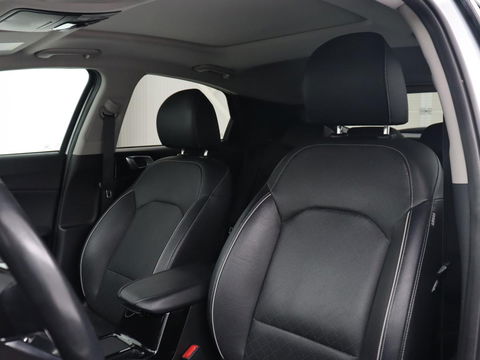 Kia Xceed 1.6 GDI PHEV ExecutiveLine | Schuifdak | Leder | Stoelventilatie | Adaptive cruise | Camera | Stoel & stuurverwarming | Memory | Digital Cockpit | Plug In