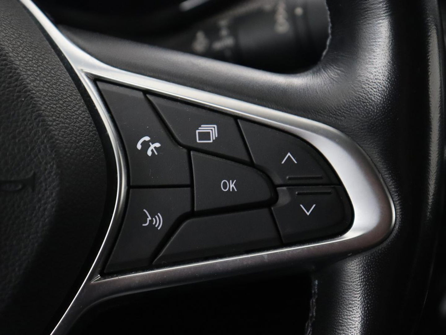 Renault Arkana 1.6 E-Tech Hybrid 145 Intens | Adaptive cruise | Camera | Carplay | Half leder | Navigatie | Keyless | Full LED | 18'' lichtmetalen velgen