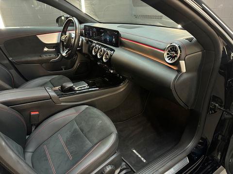 Mercedes-Benz CLA-Klasse 250 e AMG Pano|Sfeer|Camera|Dodehoek