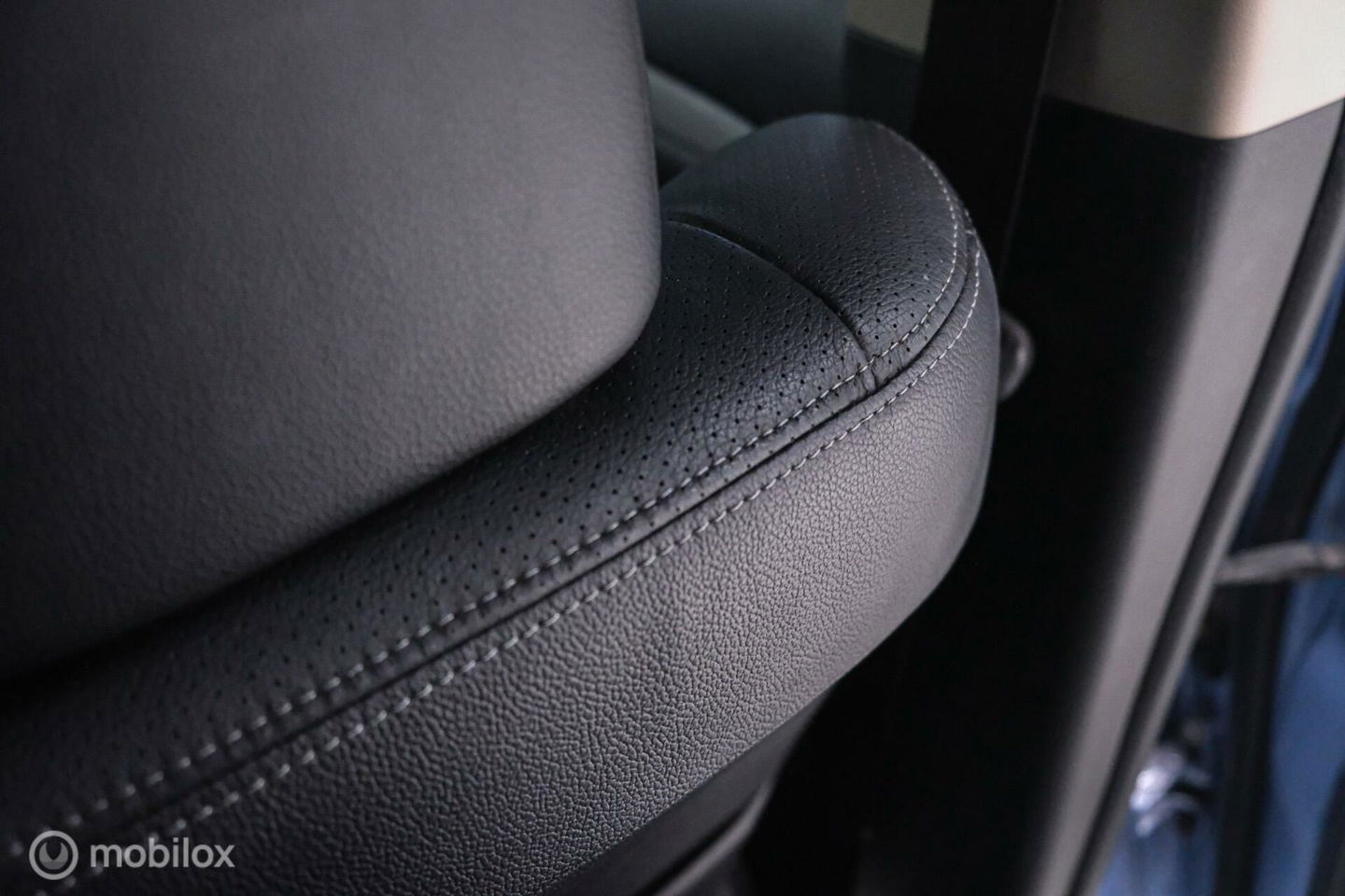 Mitsubishi Outlander 2.0 PHEV Instyle+ | Trekhaak | Leder | Navigatie | hybride | NL auto NAP |