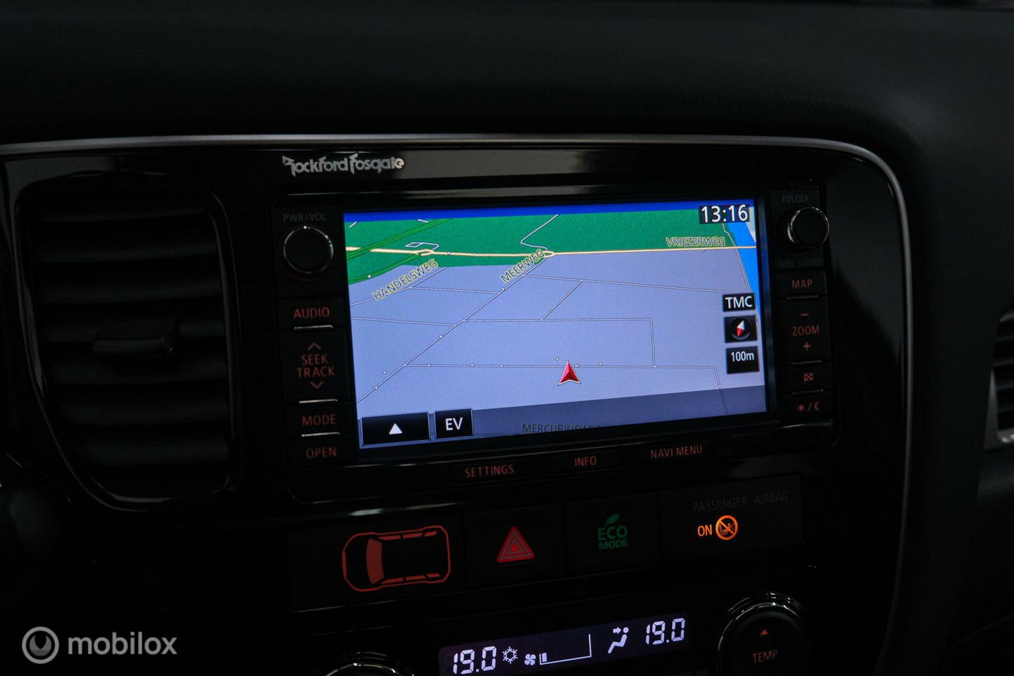 Mitsubishi Outlander 2.0 PHEV Instyle+ | Trekhaak | Leder | Navigatie | hybride | NL auto NAP |