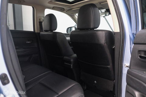 Mitsubishi Outlander 2.0 PHEV Instyle+ | Trekhaak | Leder | Navigatie | hybride | NL auto NAP |