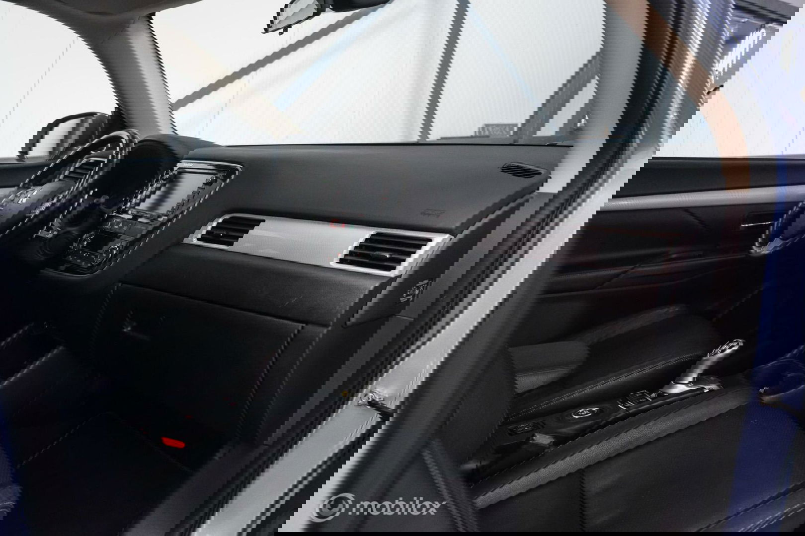 Mitsubishi Outlander 2.0 PHEV Instyle+ | Trekhaak | Leder | Navigatie | hybride | NL auto NAP |