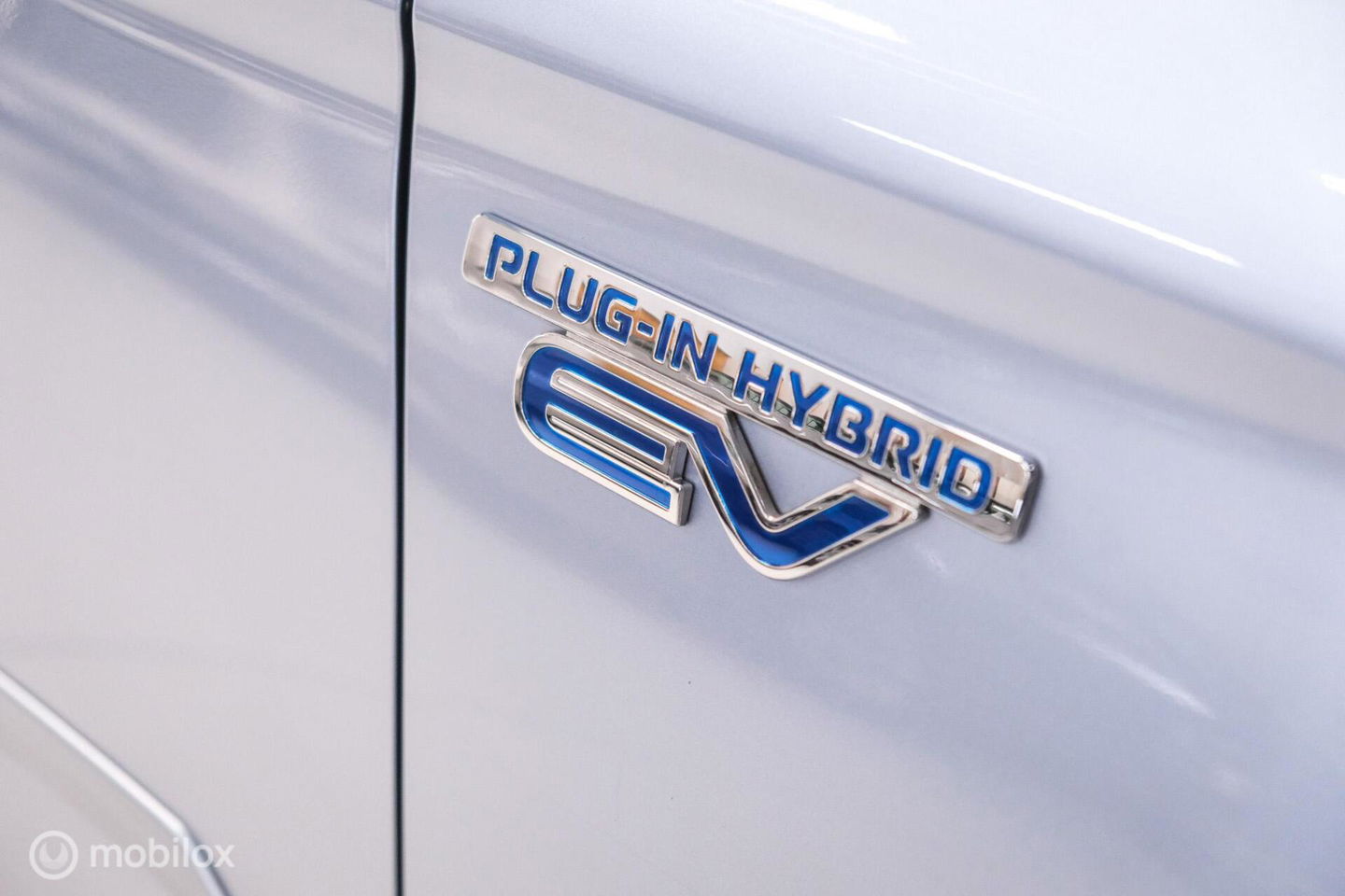 Mitsubishi Outlander 2.0 PHEV Instyle+ | Trekhaak | Leder | Navigatie | hybride | NL auto NAP |
