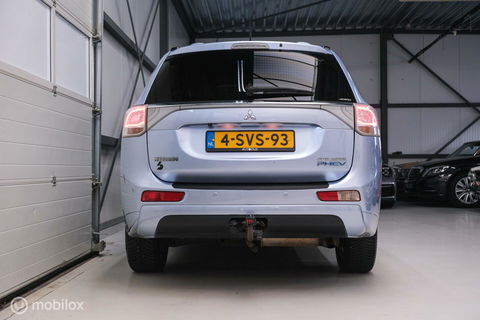 Mitsubishi Outlander 2.0 PHEV Instyle+ | Trekhaak | Leder | Navigatie | hybride | NL auto NAP |