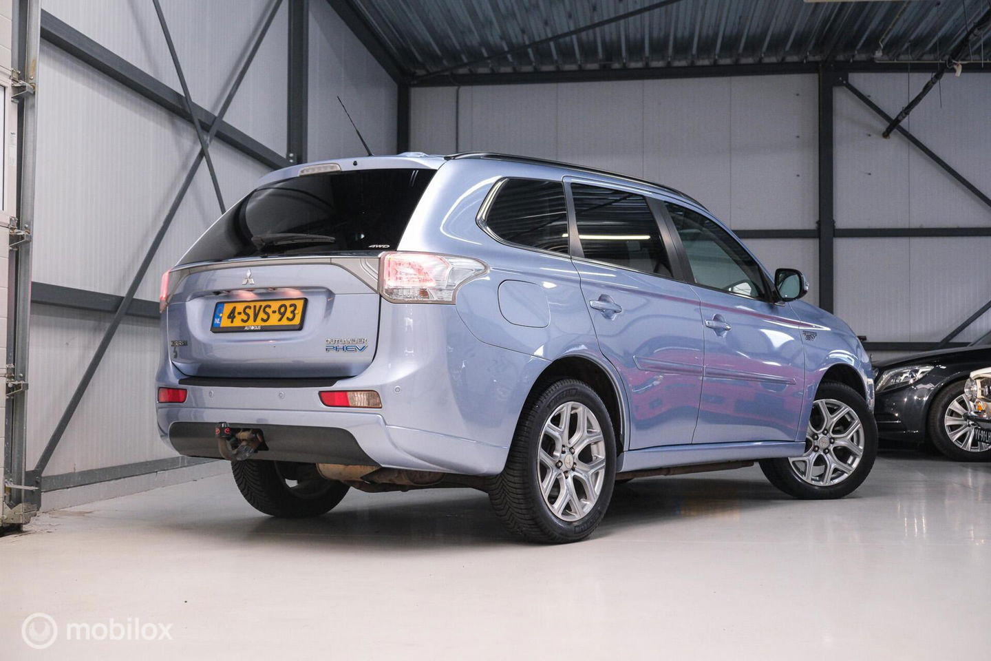 Mitsubishi Outlander 2.0 PHEV Instyle+ | Trekhaak | Leder | Navigatie | hybride | NL auto NAP |