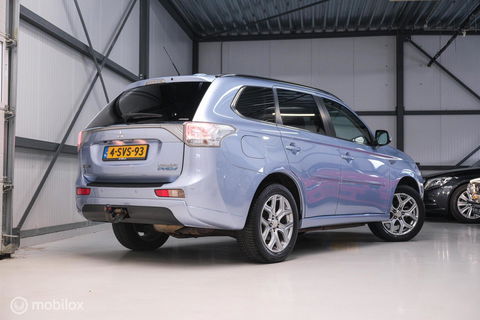 Mitsubishi Outlander 2.0 PHEV Instyle+ | Trekhaak | Leder | Navigatie | hybride | NL auto NAP |