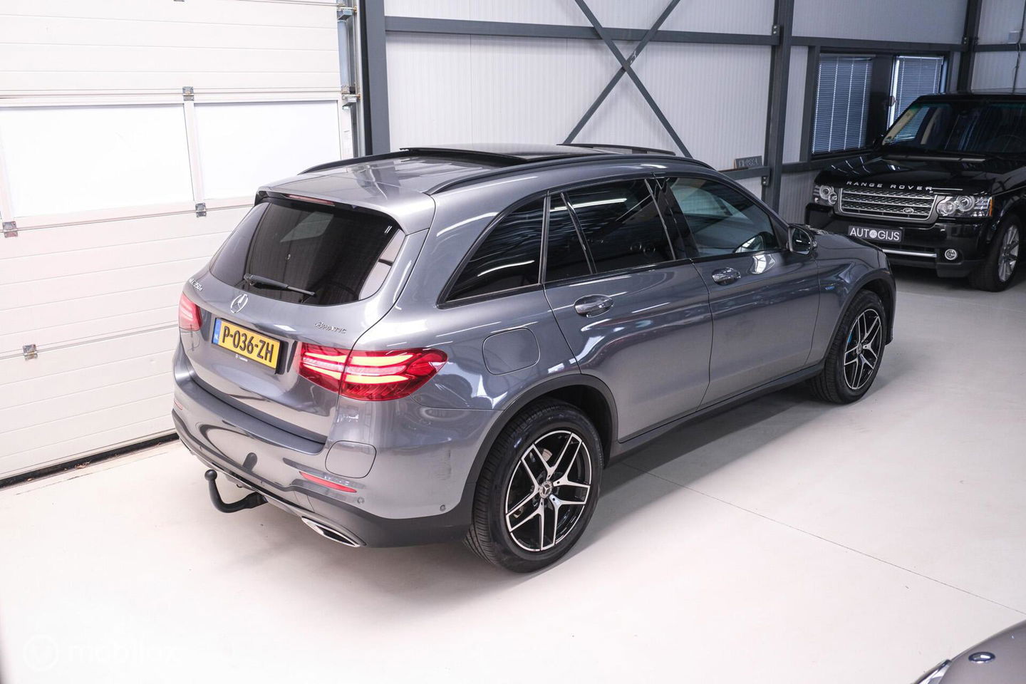 Mercedes-Benz GLC 350e 4MATIC Premium Plus | Trekhaak | Panorama | Leder | Camera |