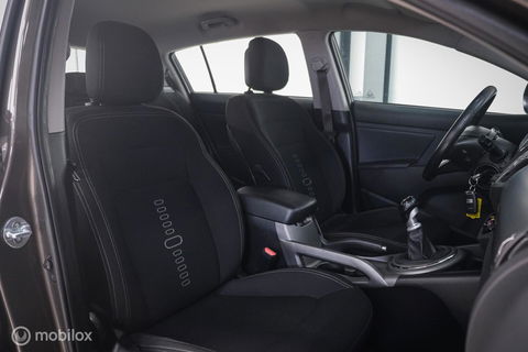 Kia Sportage 1.6 GDI BusinessLine | Trekhaak | Navigatie | Bluetooth | NL auto NAP | All season banden |