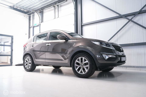 Kia Sportage 1.6 GDI BusinessLine | Trekhaak | Navigatie | Bluetooth | NL auto NAP | All season banden |
