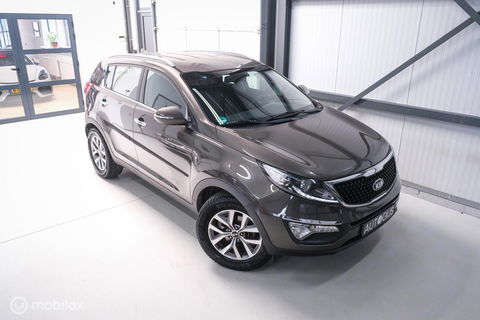 Kia Sportage 1.6 GDI BusinessLine | Trekhaak | Navigatie | Bluetooth | NL auto NAP | All season banden |