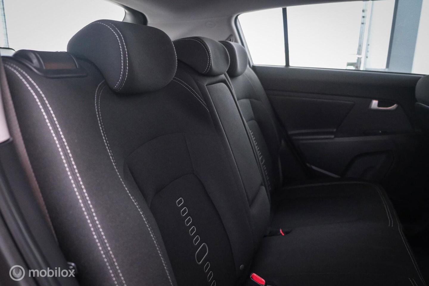 Kia Sportage 1.6 GDI BusinessLine | Trekhaak | Navigatie | Bluetooth | NL auto NAP | All season banden |