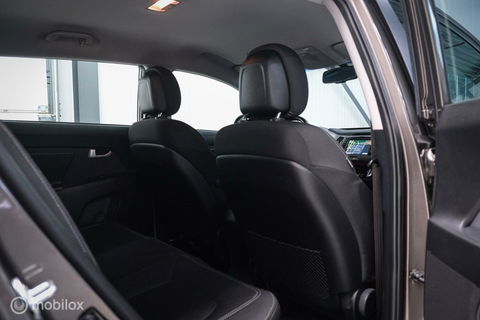 Kia Sportage 1.6 GDI BusinessLine | Trekhaak | Navigatie | Bluetooth | NL auto NAP | All season banden |
