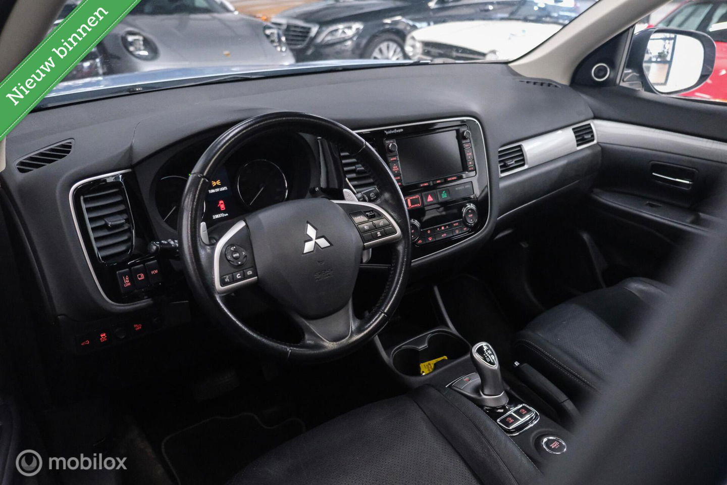 Mitsubishi Outlander 2.0 PHEV Instyle+ | Trekhaak | Leder | Navigatie | hybride | NL auto NAP |