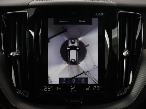 Volvo XC60 2.0 Recharge T8 AWD R Design | Panoramadak | Head-Up | 360 Camera | Stoel & stuurverwarming | Carplay | Keyless | Harman/Kardon | Navigatie | Half leder | Memory | PHEV | Plug In