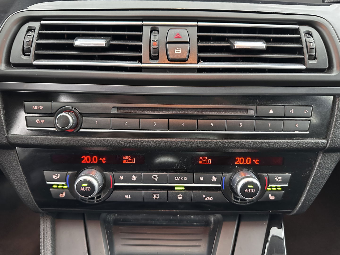 BMW 5 Serie Touring 520d Shadow-line *BI-XENON | NAVI-FULLMAP | HEATED-COMFORTSEATS | ECC | KEYLESS | PDC | CRUISE | 18''ALU*