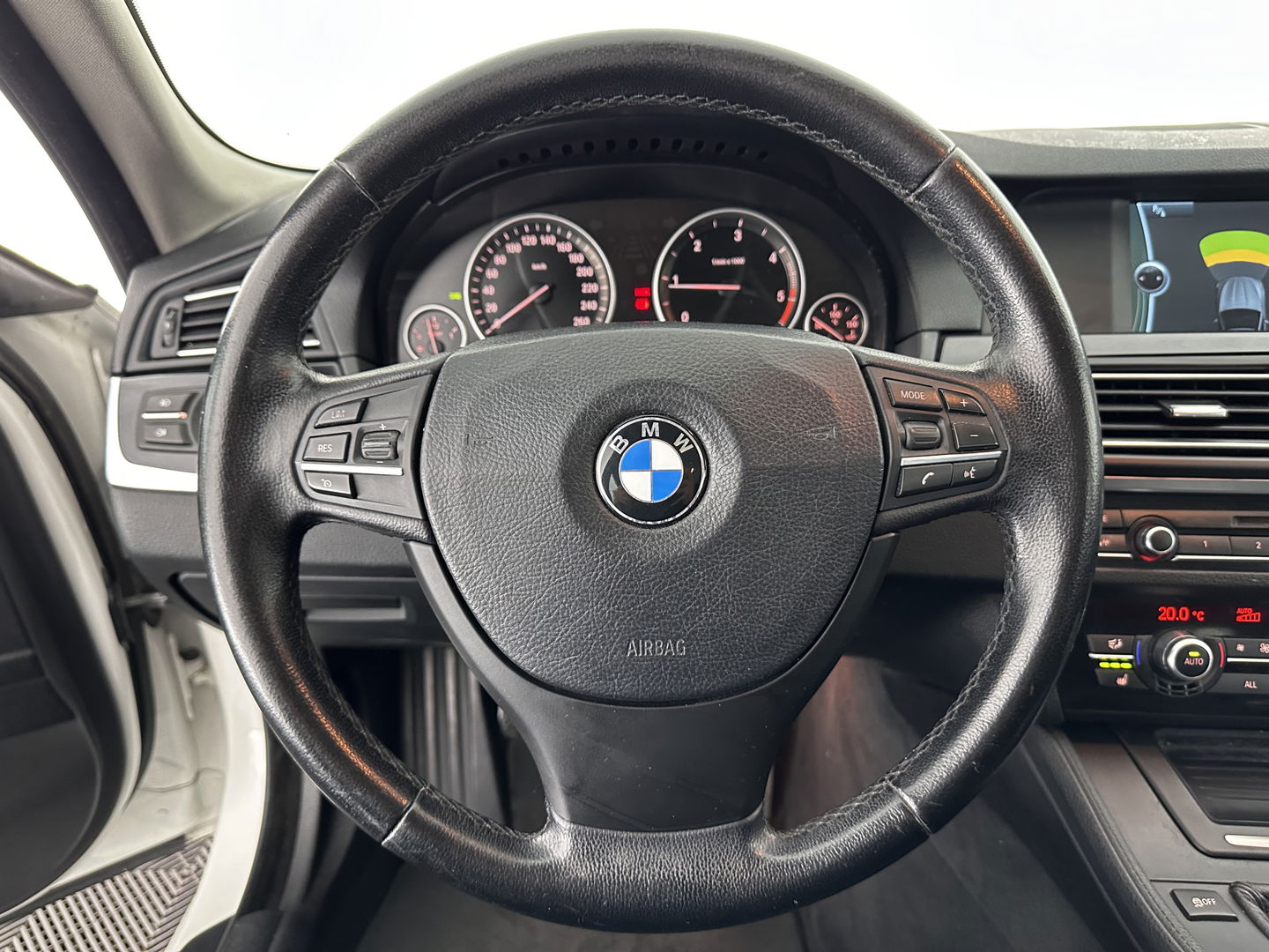 BMW 5 Serie Touring 520d Shadow-line *BI-XENON | NAVI-FULLMAP | HEATED-COMFORTSEATS | ECC | KEYLESS | PDC | CRUISE | 18''ALU*