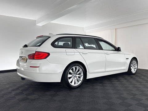 BMW 5 Serie Touring 520d Shadow-line *BI-XENON | NAVI-FULLMAP | HEATED-COMFORTSEATS | ECC | KEYLESS | PDC | CRUISE | 18''ALU*
