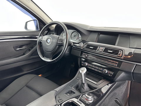 BMW 5 Serie Touring 520d Shadow-line *BI-XENON | NAVI-FULLMAP | HEATED-COMFORTSEATS | ECC | KEYLESS | PDC | CRUISE | 18''ALU*
