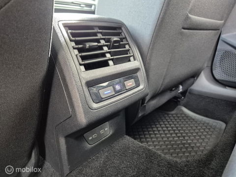 Volkswagen Golf 1.5 eTSI DSG, Digi Dash, Sfeer, Carplay, ACC