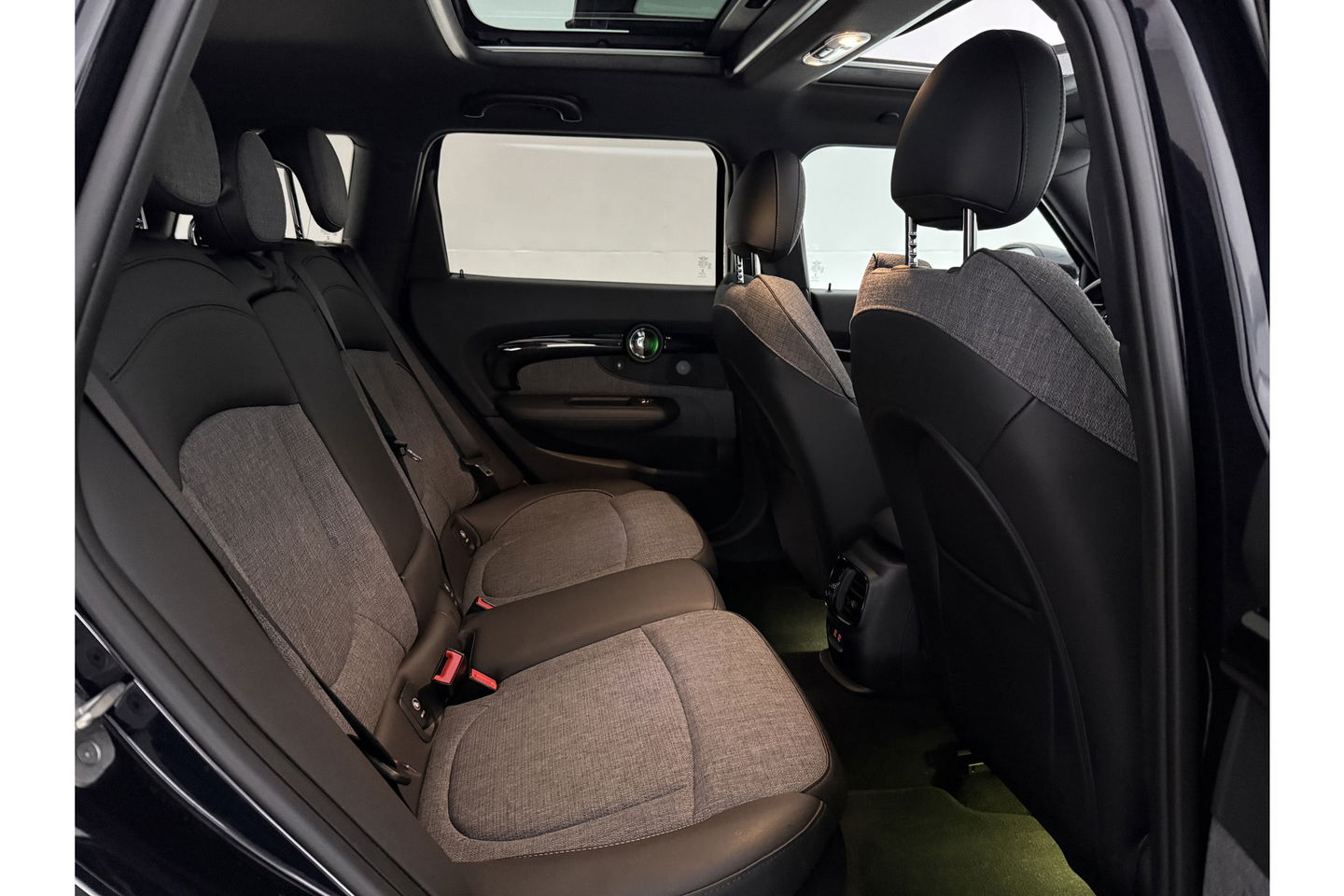 MINI Clubman 1.5 Cooper Richmond Park Edition h/k Audio Camera Pano LED Carplay Clima Cruise Navi Virtual Achterdeuren 18"LMV PDC
