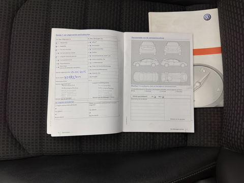 Volkswagen GOLF Variant 1.4 TSI Highline Aut. *PANO | ADAPTIVE-CRUISE | LEATHER-FABRIC | XENON | DYNAUDIO-SOUND | KEYLESS | NAVI-FULLMAP | HEATED-ERGONOMIC-SPORTSEATS | ECC | PRIVACY-GLASS | PARKPILOT | 17''ALU*