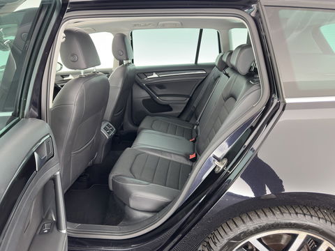 Volkswagen GOLF Variant 1.4 TSI Highline Aut. *PANO | ADAPTIVE-CRUISE | LEATHER-FABRIC | XENON | DYNAUDIO-SOUND | KEYLESS | NAVI-FULLMAP | HEATED-ERGONOMIC-SPORTSEATS | ECC | PRIVACY-GLASS | PARKPILOT | 17''ALU*