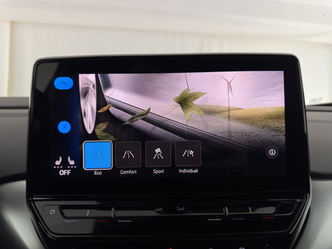 Volkswagen ID.4 First 77 kWh [ 3-Fase ] (INCL-BTW) *HEAT-PUMP | LEATHER-MICROFIBRE | FULL-LED | HEATED-COMFORTSEATS | DIGI-COCKPIT | AMBIENT-LIGHT | NAVI-FULLMAP | ECC | PDC | TOWBAR | PRIVACY-GLASS | CRUISE | CAMERA | CARPLAY | 20