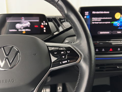 Volkswagen ID.4 First 77 kWh [ 3-Fase ] (INCL-BTW) *HEAT-PUMP | LEATHER-MICROFIBRE | FULL-LED | HEATED-COMFORTSEATS | DIGI-COCKPIT | AMBIENT-LIGHT | NAVI-FULLMAP | ECC | PDC | TOWBAR | PRIVACY-GLASS | CRUISE | CAMERA | CARPLAY | 20