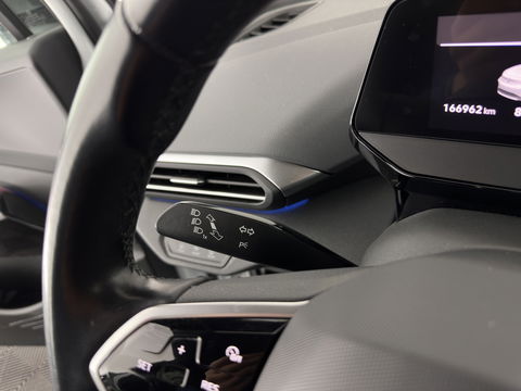 Volkswagen ID.4 First 77 kWh [ 3-Fase ] (INCL-BTW) *HEAT-PUMP | LEATHER-MICROFIBRE | FULL-LED | HEATED-COMFORTSEATS | DIGI-COCKPIT | AMBIENT-LIGHT | NAVI-FULLMAP | ECC | PDC | TOWBAR | PRIVACY-GLASS | CRUISE | CAMERA | CARPLAY | 20