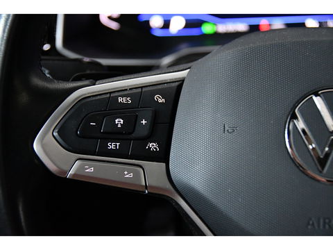 Volkswagen Taigo 1.5 TSI R-Line Pano Side assist Camera Business