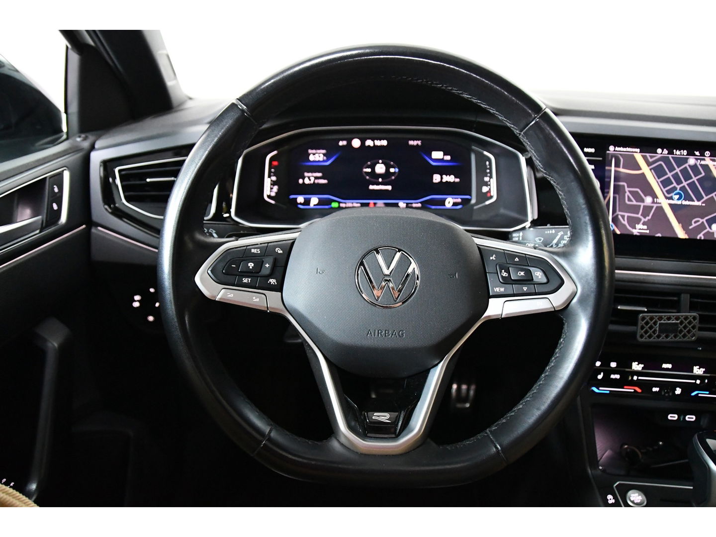 Volkswagen Taigo 1.5 TSI R-Line Pano Side assist Camera Business
