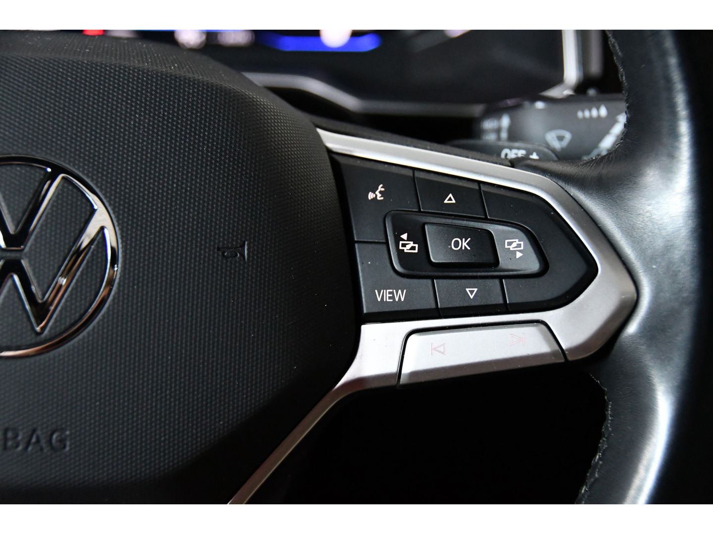 Volkswagen Taigo 1.5 TSI R-Line Pano Side assist Camera Business
